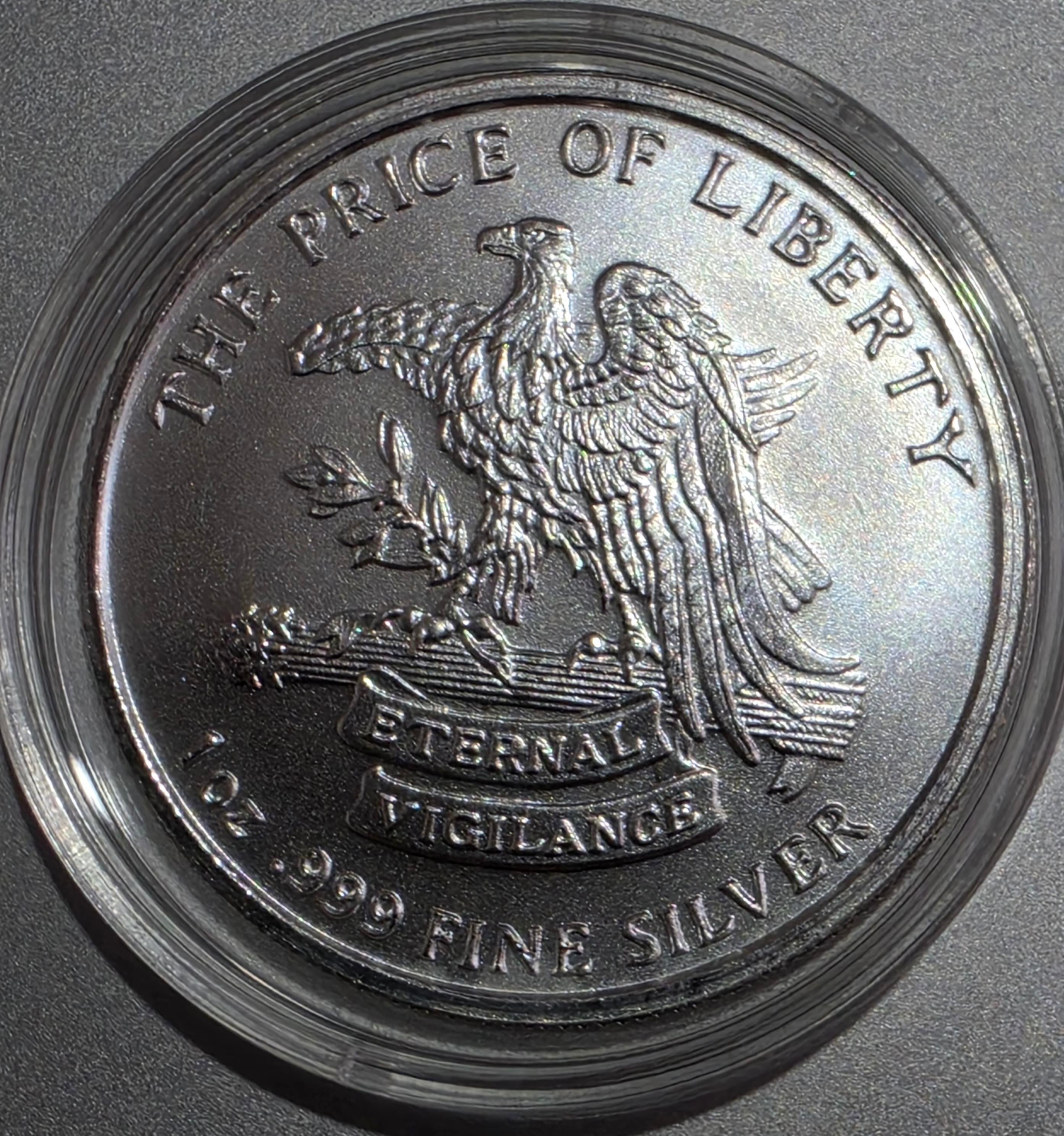 1 oz silver round featuring the "Don't Tread on Me" rattlesnake design