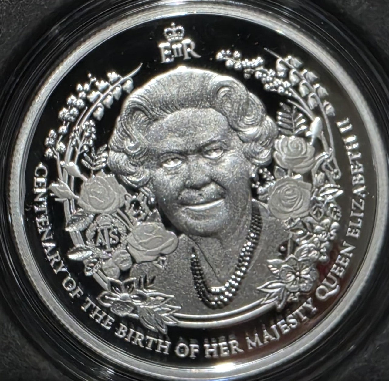 Queen Elizabeth Centenary 1 ounce silver